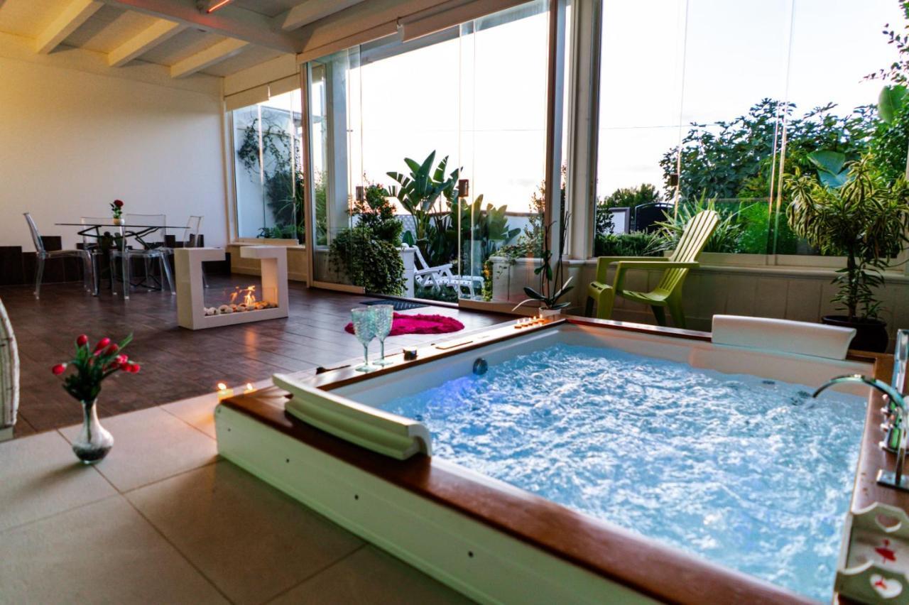 Resort Villa La Perla Sul Mare Leporano Exterior foto
