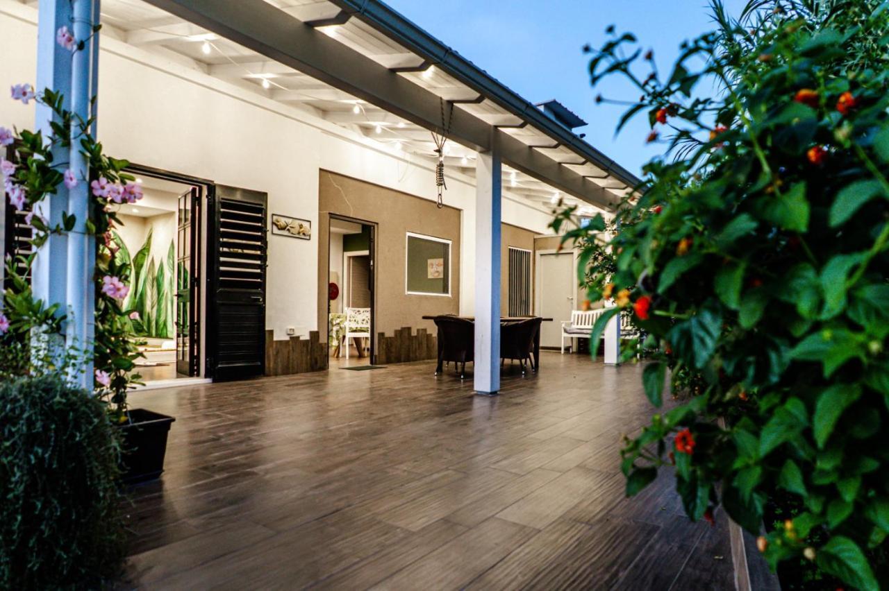 Resort Villa La Perla Sul Mare Leporano Exterior foto